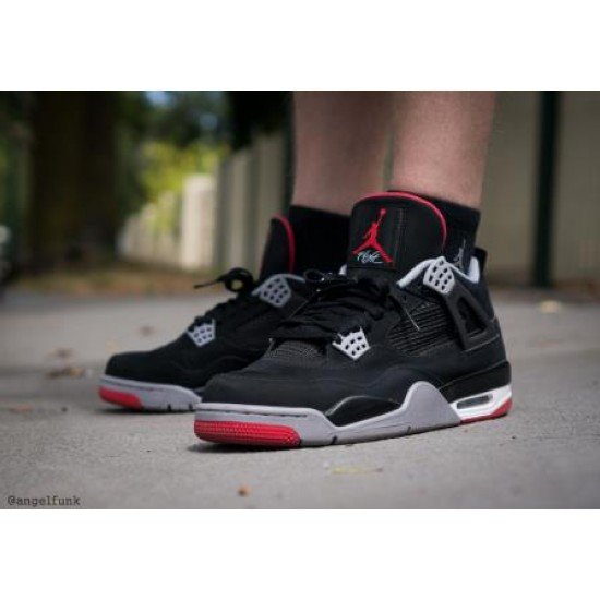 Air Jordan 4 Retro Bred