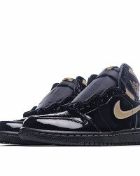 Air Jordan 1 Black Metallic Gold 555088-032